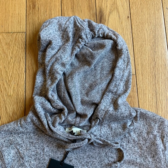 Jane and Delancey super soft hooded top. Small - Picture 2 of 13